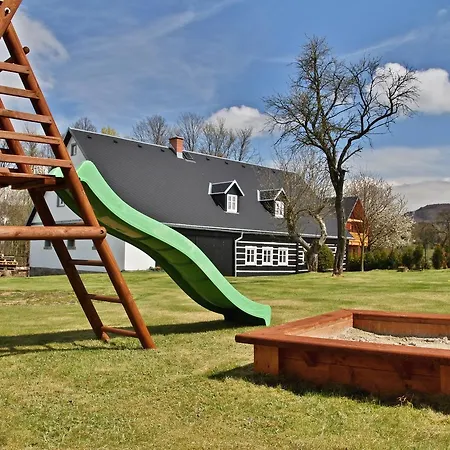 Chalupy Dolní Chřibská Lodge *