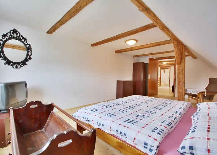 Dolní Lodge Chřibská